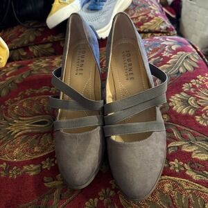 Journee Collection Loren Grey  High Heels Size 10